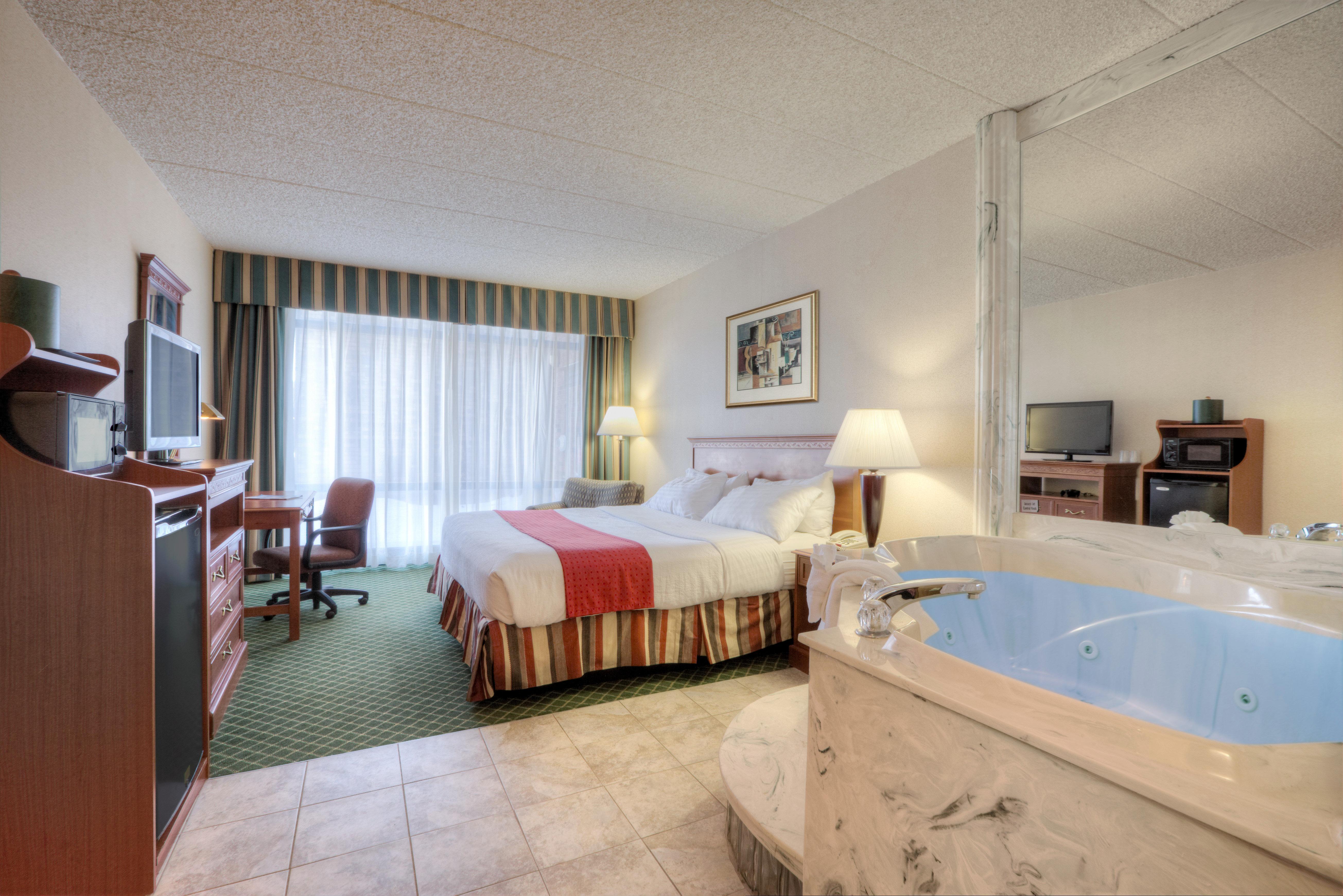 Wyndham Garden Southgate Hotel Exterior foto